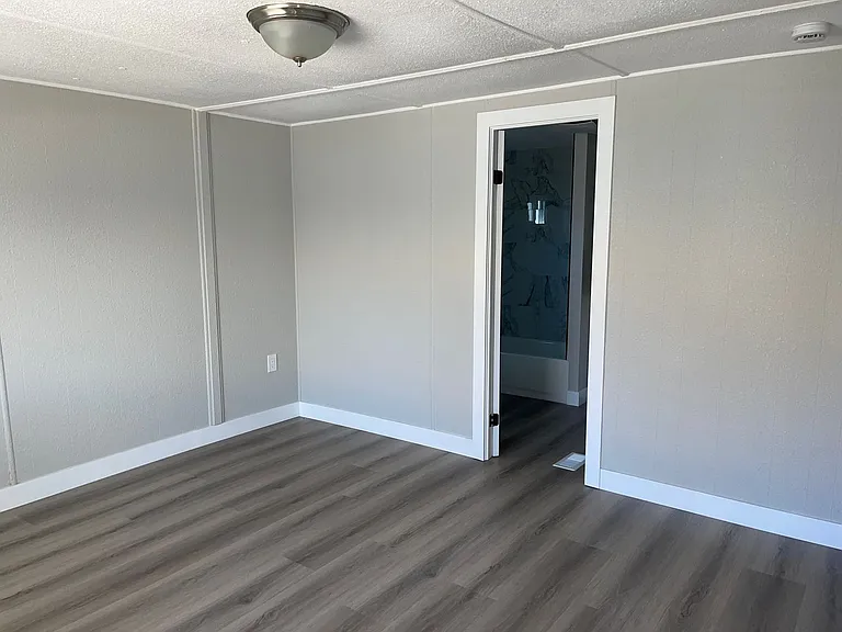 44099 D St — Photo 29