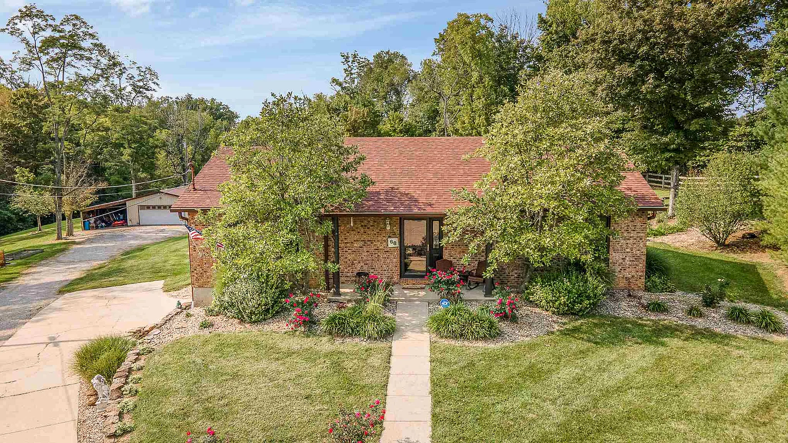 68 Oby Dr photo 1