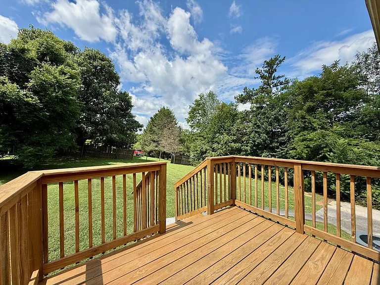 2884 Blue Ridge Dr — Photo 13