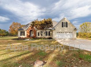 97 Smith Rd, Travelers Rest, SC 29690