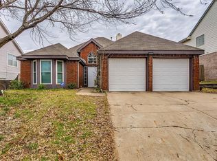 725 Lionel Way, Fort Worth, TX 76108