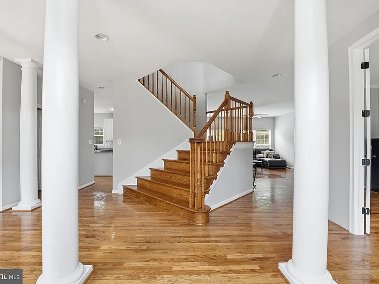 6355 Willowfield Way — Photo 7