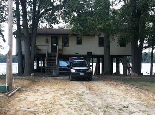 14707 Vans Rd, Fulton, IL 61252