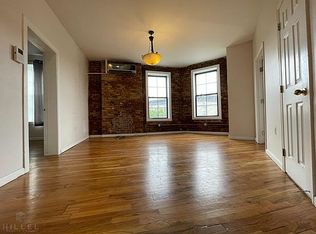 5543 Myrtle Ave APT 3, Ridgewood, NY 11385