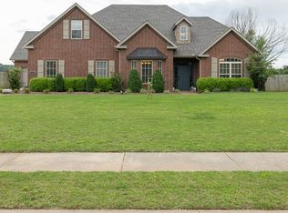 2439 Brookwater Ln, Fayetteville, AR 72703