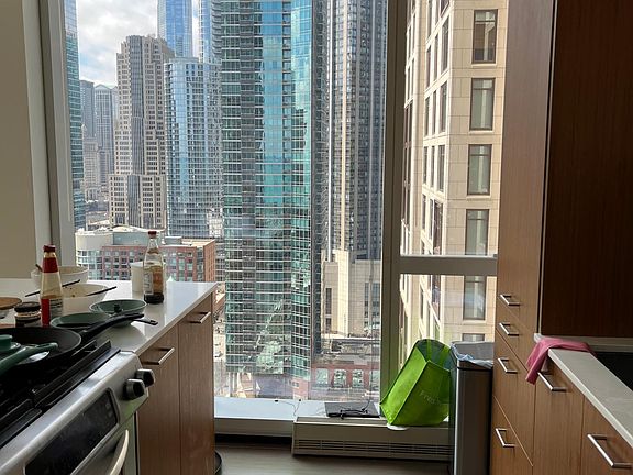 4th image of 500 N Lakeshore Dr APT 2302