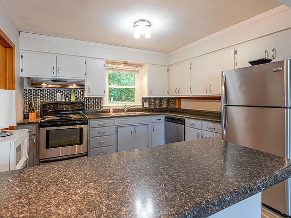 4th image of 314 Woodland Dr