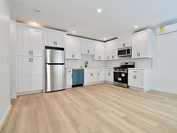 5th image of 1415 S Sierra Bonita Ave #1413-1/2