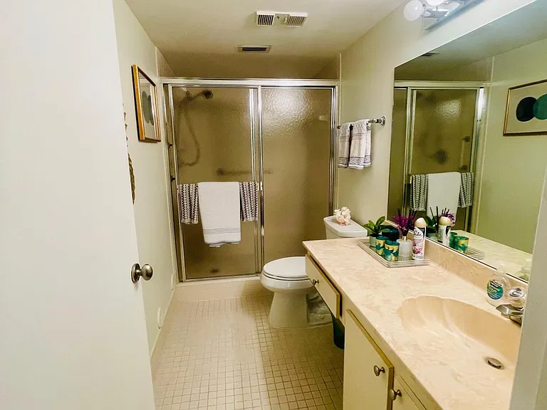 7286 Huntington Ln #105 — Photo 24
