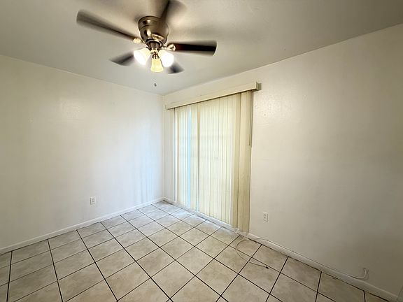 2nd image of 2970 NW 195th St