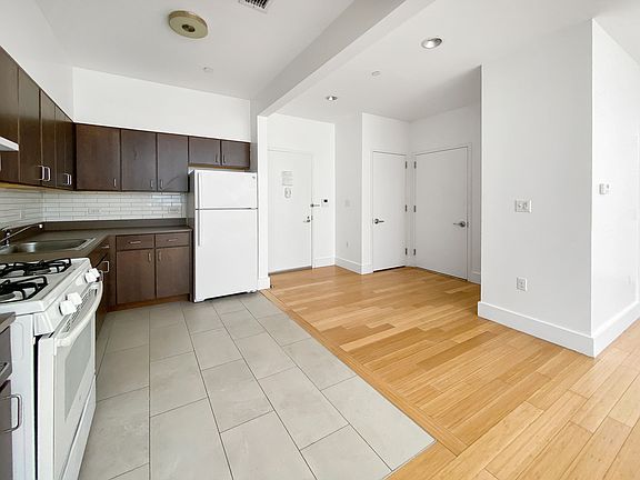 5th image of 526 W 146th St #2U