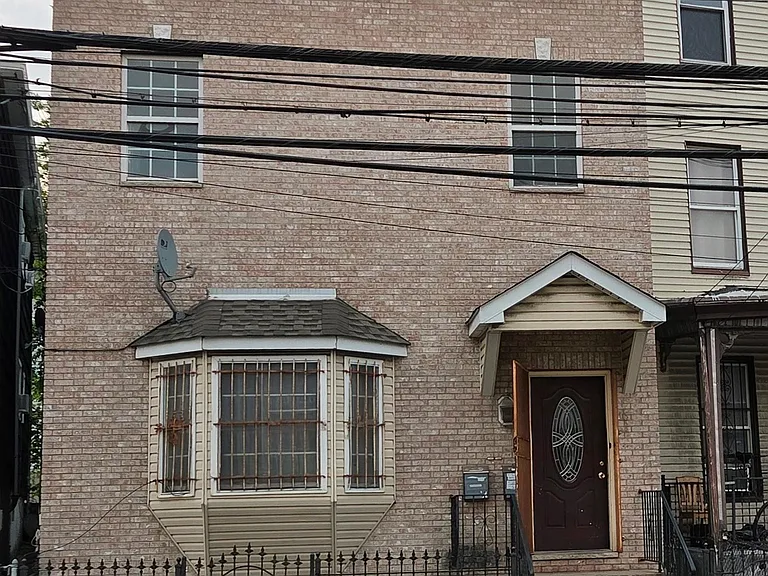 162 Tonnelle Ave #2 — Photo 13