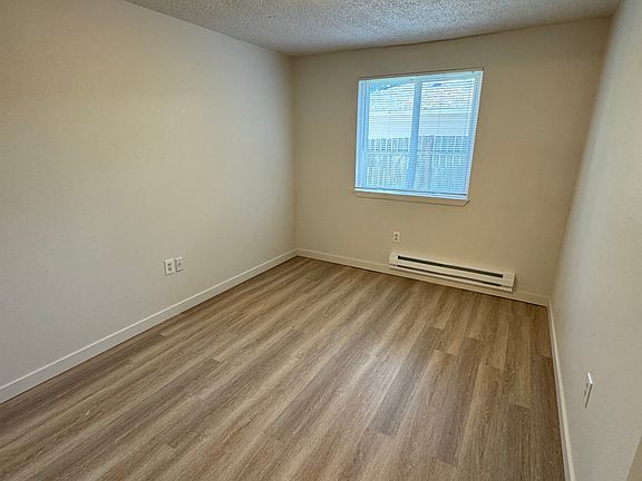 5th image of 201 170th St E APT 1