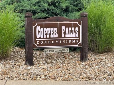 50 Tom Watson Ct, Lake Ozark, MO, 65049