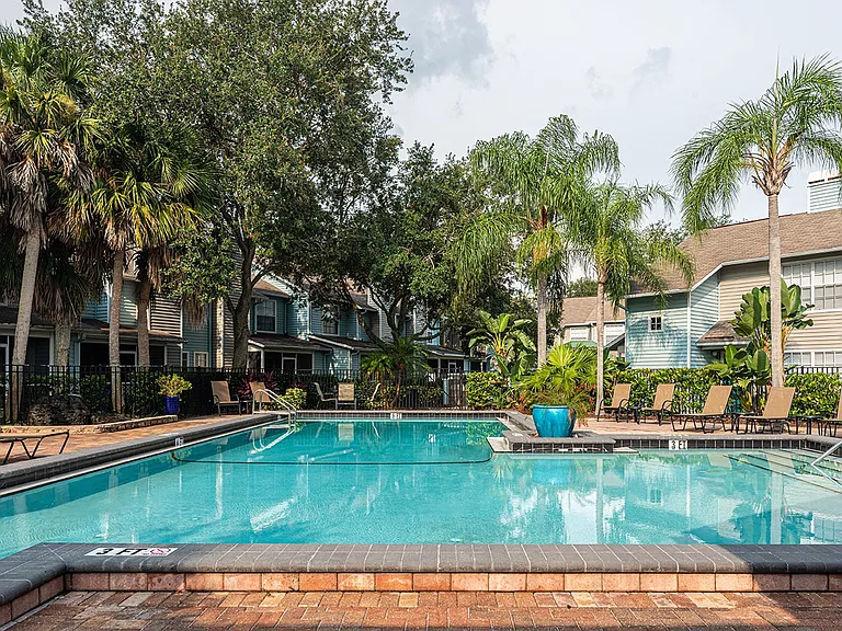 Madison Oaks Apartment Homes — Photo 32