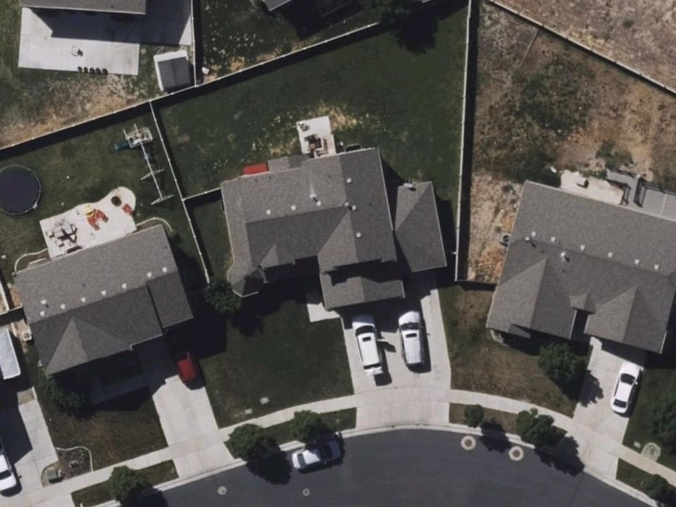 2nd image of 4698 E Campbell Cir