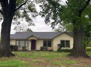 1318 John St, Greenville, MS 38703