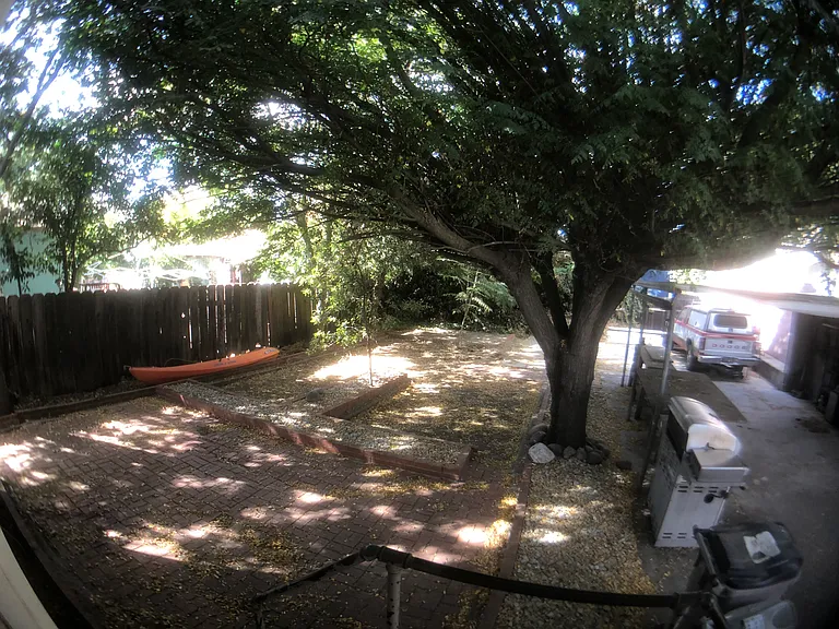 1015 Beamer St — Photo 23