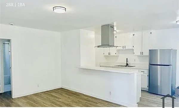 2 bed, $2,600 — Photo 4