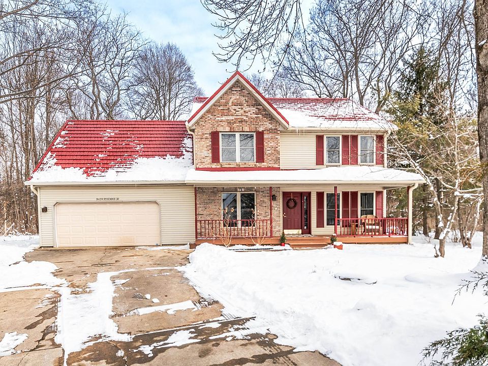 1st image of 802 W Rosewood Dr