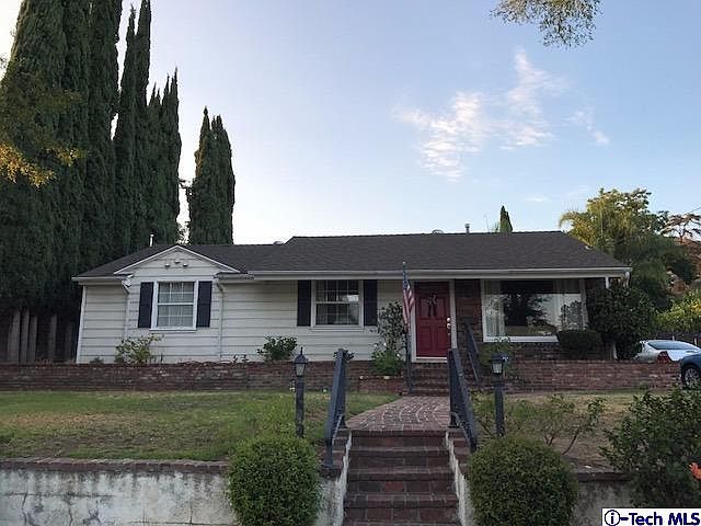 1st image of 601 Ramona Ave