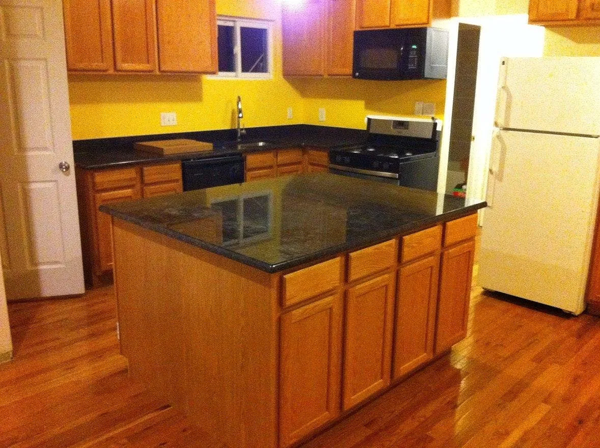 4 bed, 1852 sqft, $3,395 — Photo 3