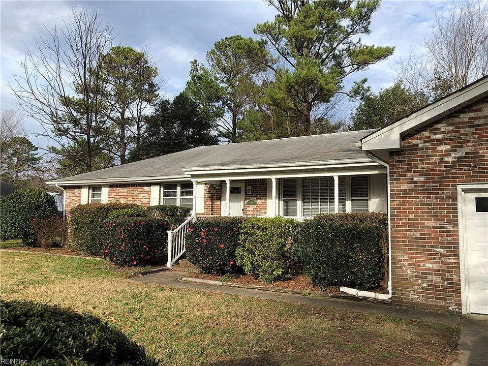 1st image of 677 Green Valley Dr