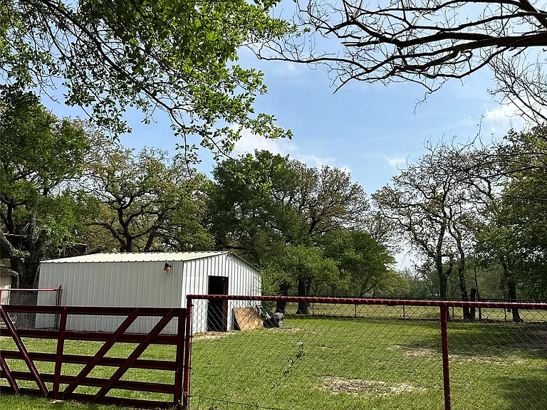 228 S Pearson Ln — Photo 24