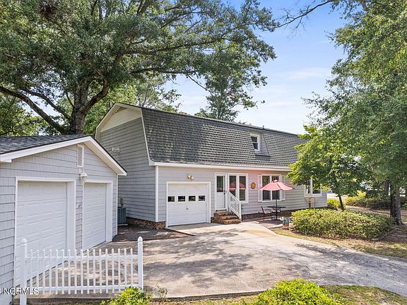 4th image of 631 Millslough Lane