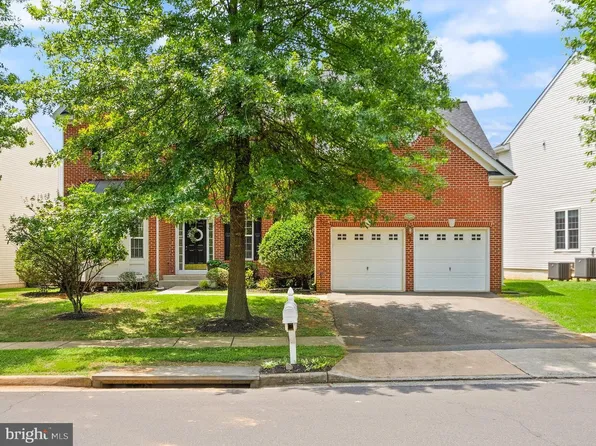 17481 Tedler Cir, Round Hill, VA 20141