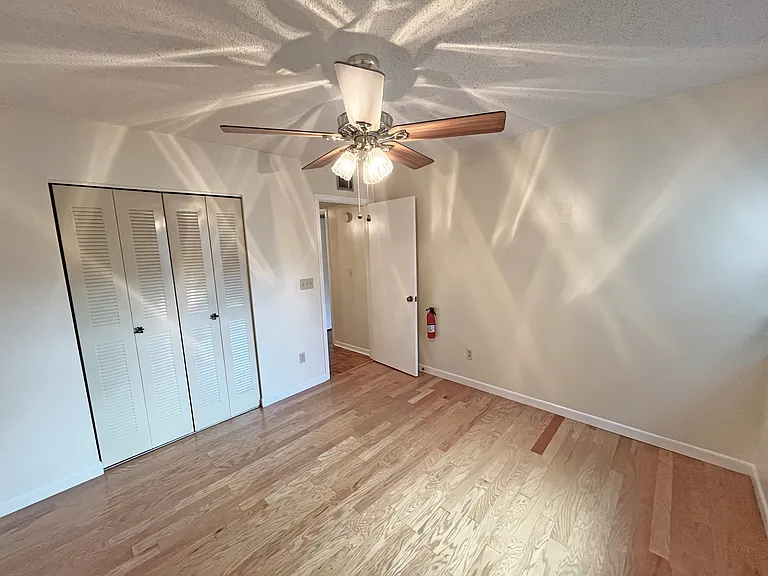 26 Andalusia Ct — Photo 16