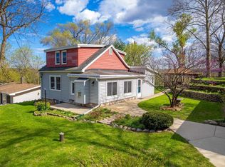 5083 Lakeview Ave, Hubertus, WI 53033