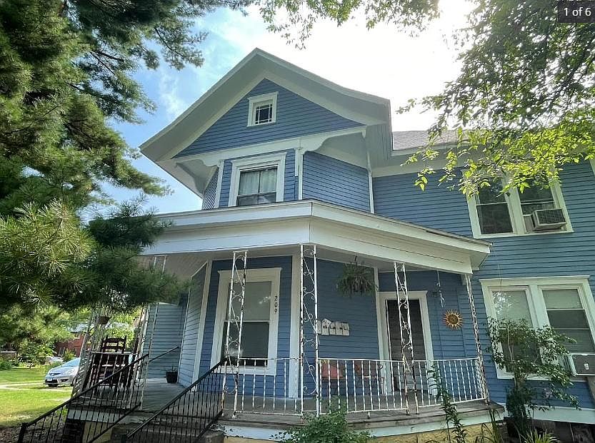 1st image of 209 N Springer St #1