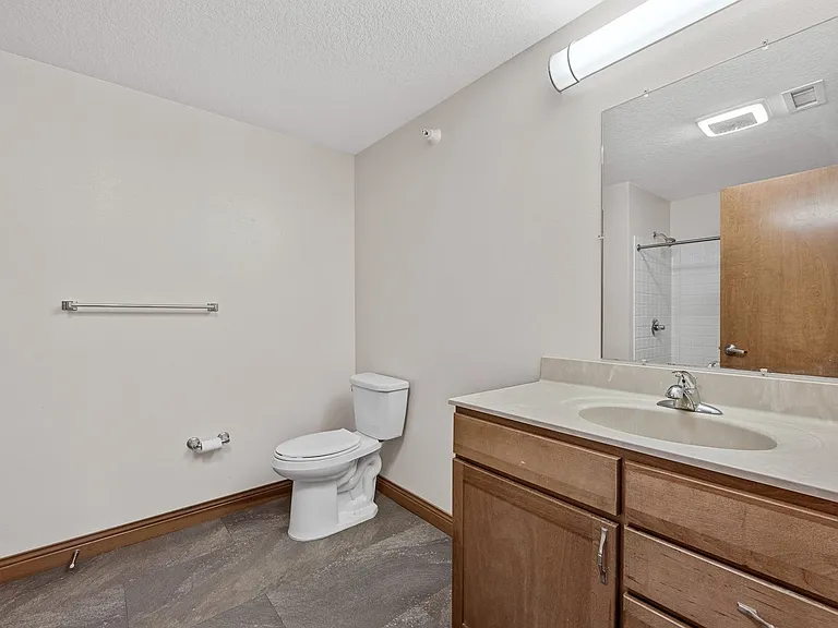 515 2nd Ave SW — Photo 15