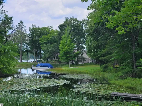 0 Lakewood Dr, Oscoda, MI 48750