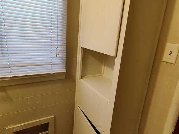 5th image of 331 Pittman St #B