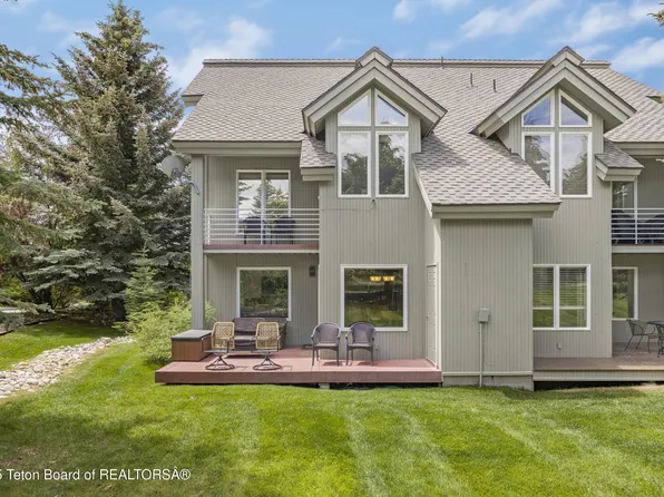 536 Shadow Brook Ln, Driggs, ID 83422