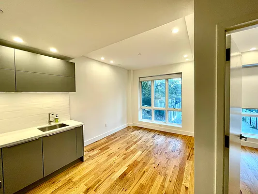 Rented by Pear NYC LLC | media 17