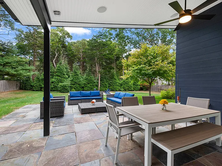 161 Norfolk Dr — Photo 12