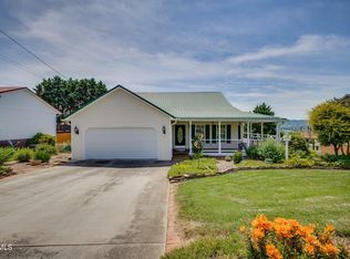 224 Chickasaw Cir, Church Hill, TN 37642