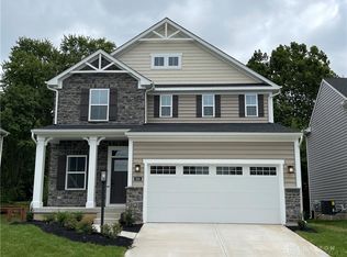 304 Warm Springs Dr, Fairborn, OH 45324