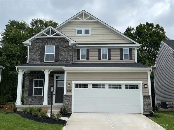 304 Warm Springs Dr, Fairborn, OH 45324