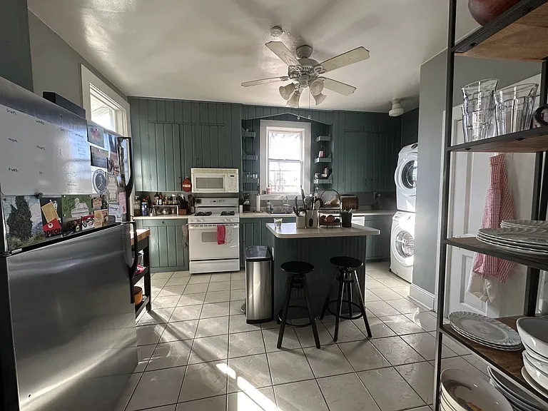 359 Fox St — Photo 12