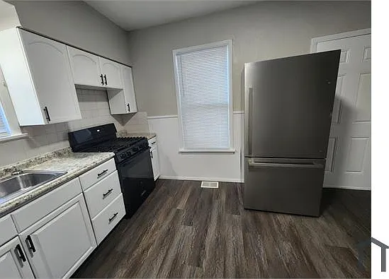233 Redmond Ave — Photo 7