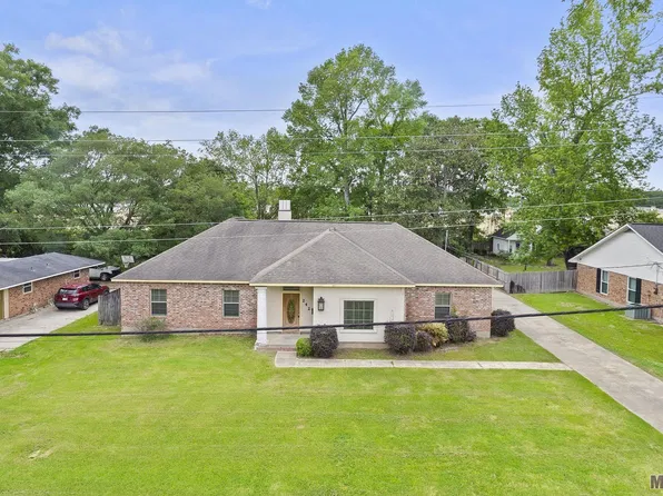 242 W Buffwood Dr, Baker, LA 70714