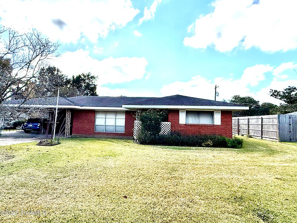 1st image of 103 Vital St