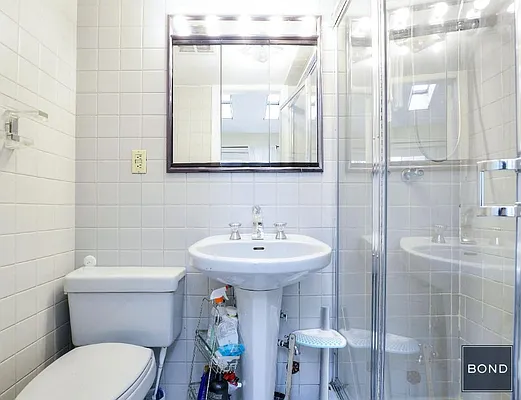 Rented by Bond New York | media 21