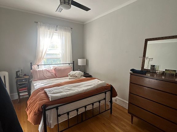 4th image of 1962 W Argyle St APT 3