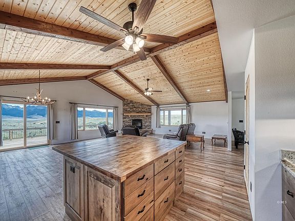 2nd image of 1610 Timber Ridge Rd