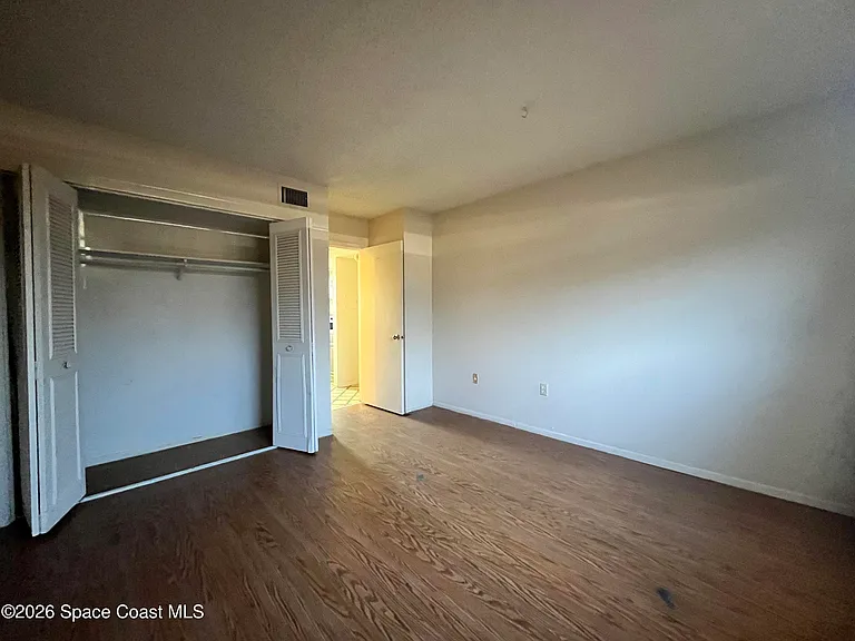 2221 N Pineapple Ave #2 — Photo 7